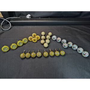 Lot of 31 Vintage Knobs Ceramic Door Drawer Cabinet Round Knob Pulls Flower